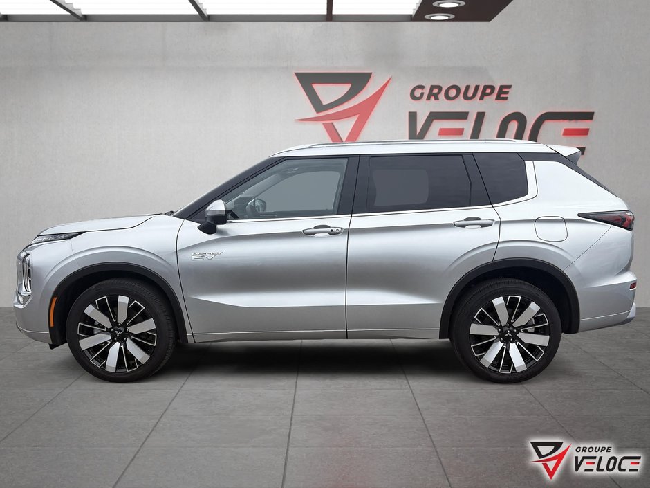 2026 Mitsubishi Outlander Plug-In Hybrid GT-2