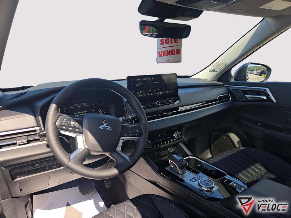 2026 Mitsubishi Outlander Plug-In Hybrid SEL-8