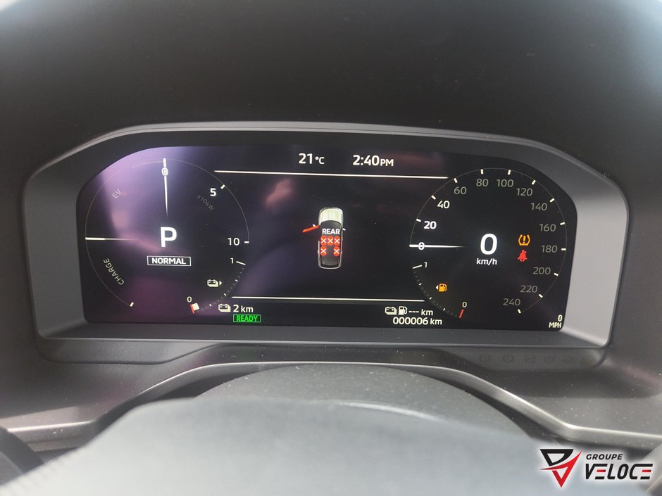 2026 Mitsubishi Outlander Plug-In Hybrid ES-12