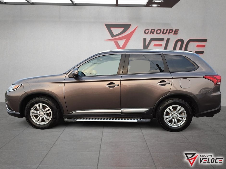Mitsubishi Outlander SE *V6, TISSU, ÉCRAN* 2020-2