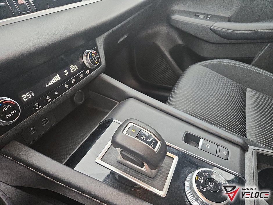 Mitsubishi Outlander ES,SIEGES CHAUFFANT,AWD 2022-13