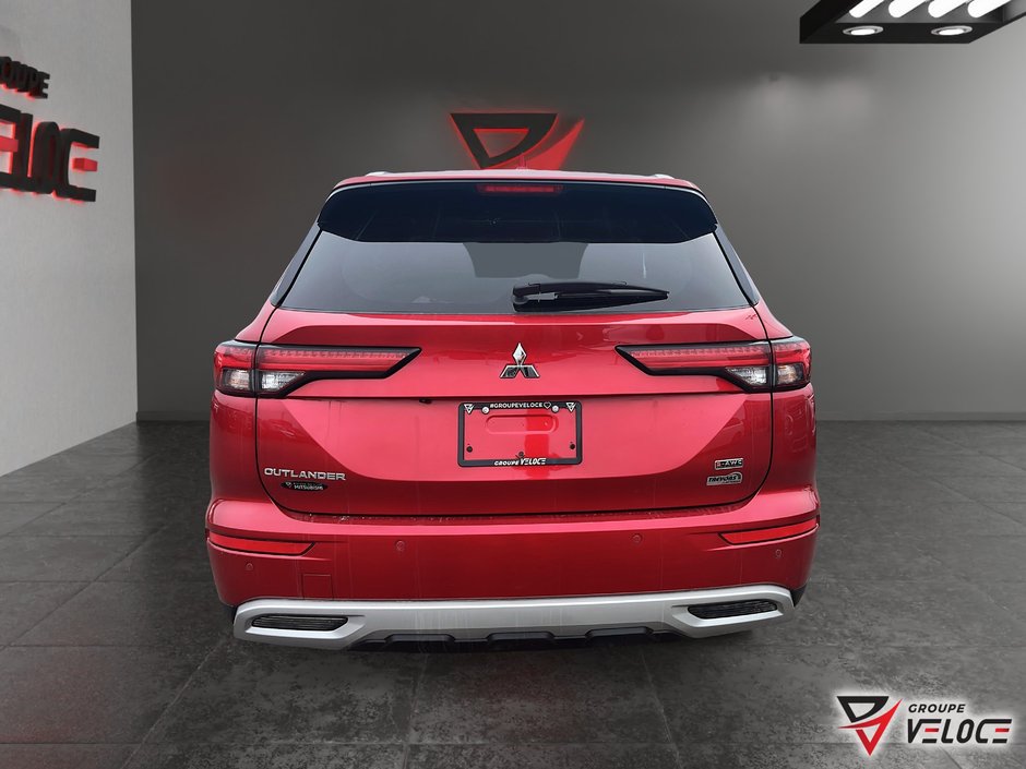 Mitsubishi Outlander *SE TOIT PANO HAYON ELECTRIQUE* 2022-4
