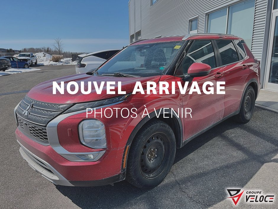 Mitsubishi Outlander *SE TOIT PANO HAYON ELECTRIQUE* 2022 à Rivière-du-Loup, Québec