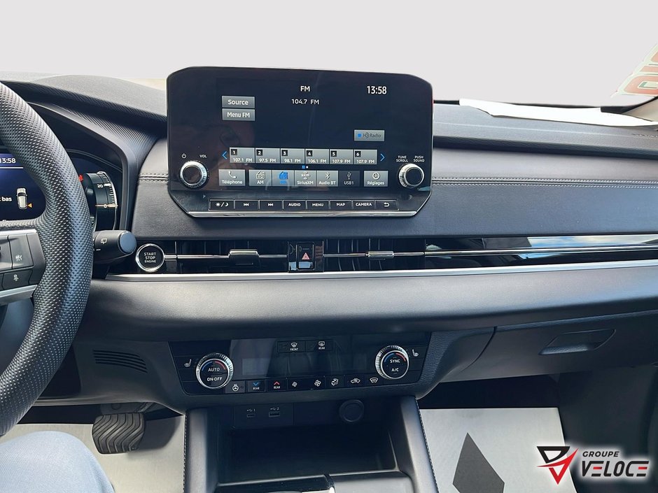 2023 Mitsubishi Outlander SEL-7