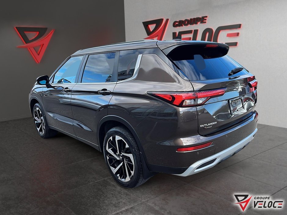 2023 Mitsubishi Outlander SEL-2