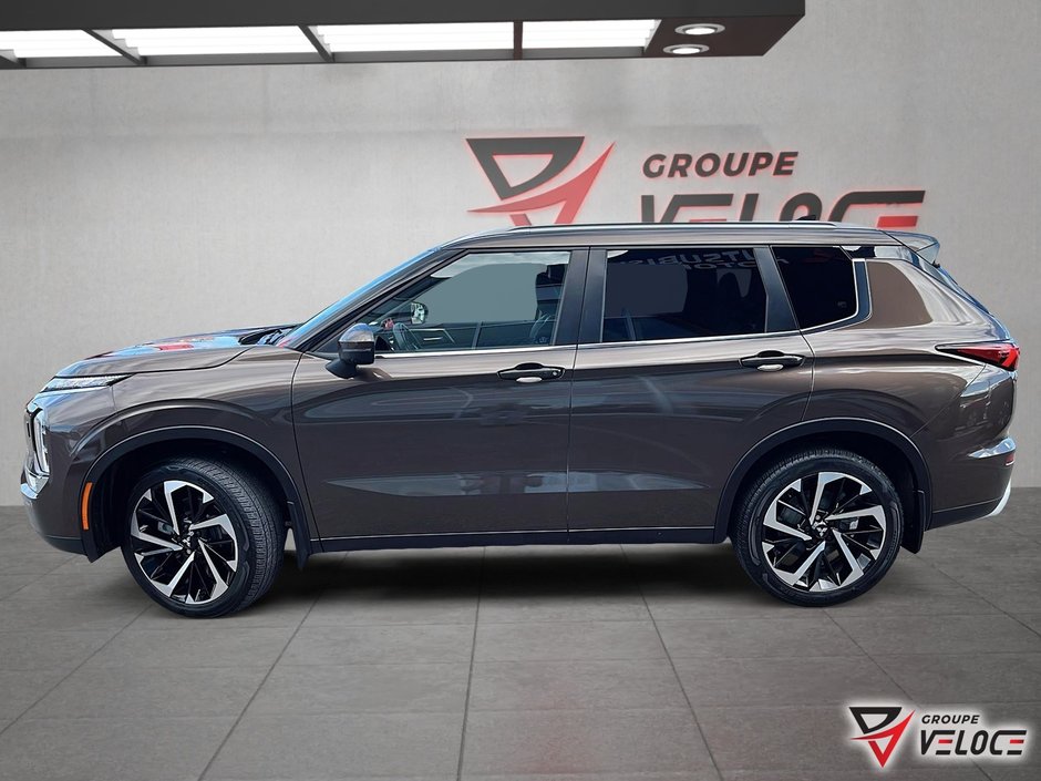 2023 Mitsubishi Outlander SEL-1
