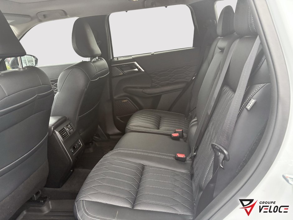 2026 Mitsubishi Outlander-6
