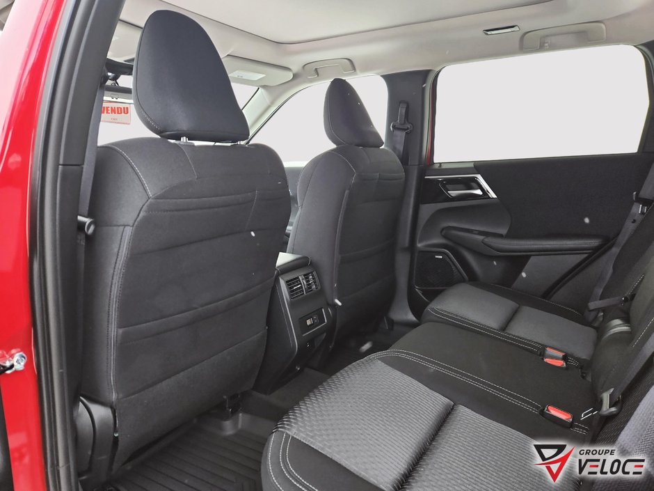 Mitsubishi Outlander SE 2026-6