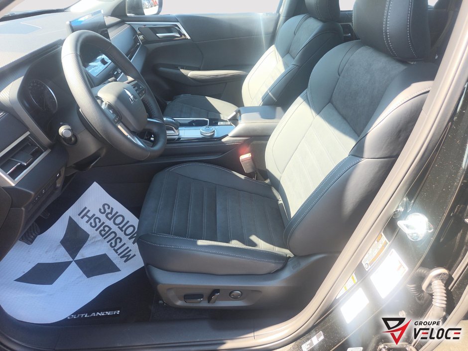 2026 Mitsubishi Outlander LE-11