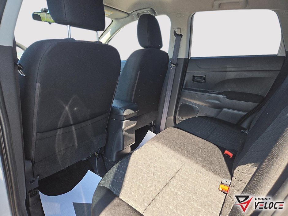 2022 Mitsubishi RVR ES *FWD, CAMÉRA DE RECUL, SIÈGES CHAUFFANTS*-6