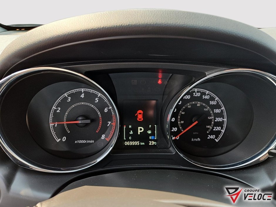 Mitsubishi RVR ES *AWD, ÉCRAN, SIÈGES CHAUFFANTS* 2023-9