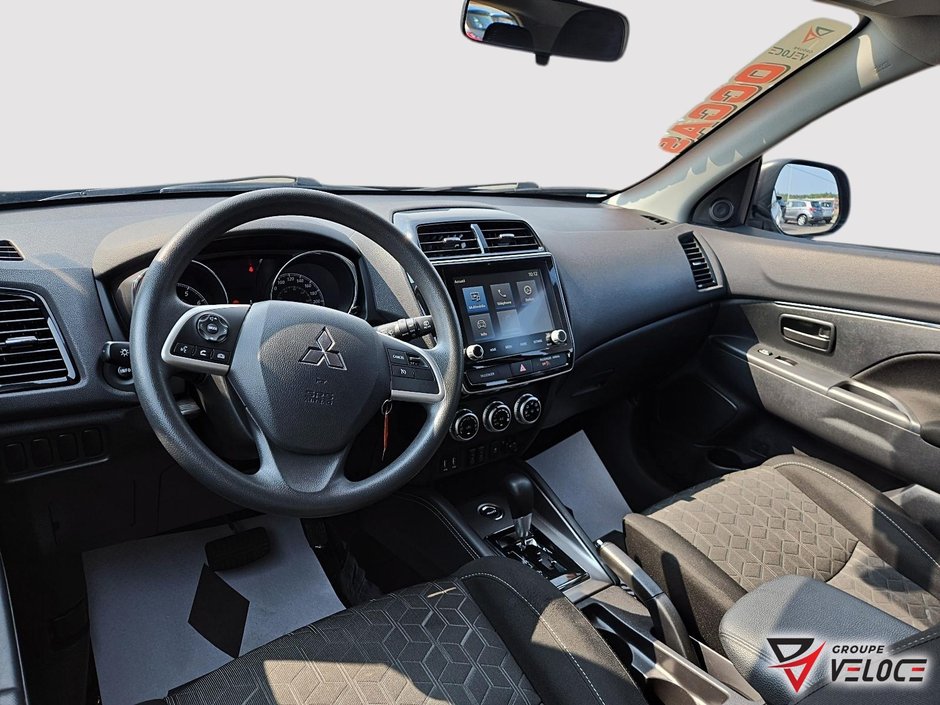 Mitsubishi RVR ES *AWD, ÉCRAN, SIÈGES CHAUFFANTS* 2023-7
