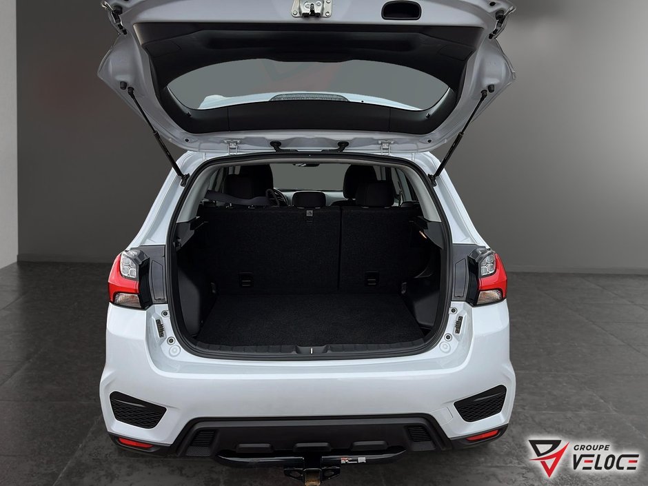 2023 Mitsubishi RVR ES-6