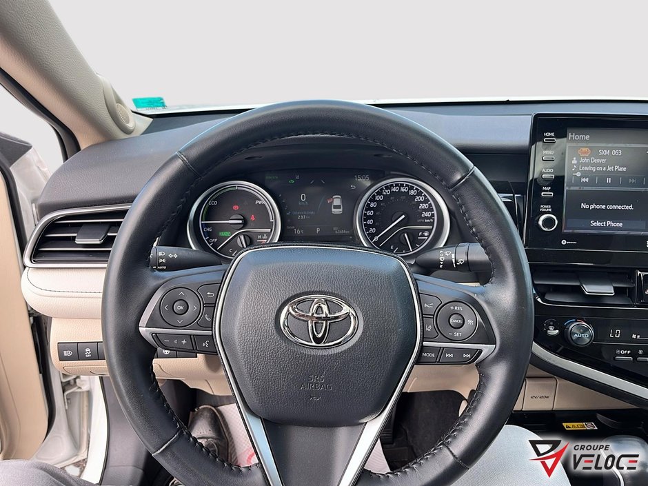 2022 Toyota Camry HYBRIDE XLE-6