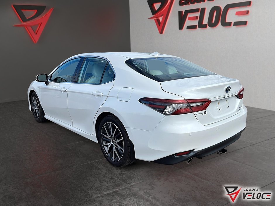 2022 Toyota Camry HYBRIDE XLE-3