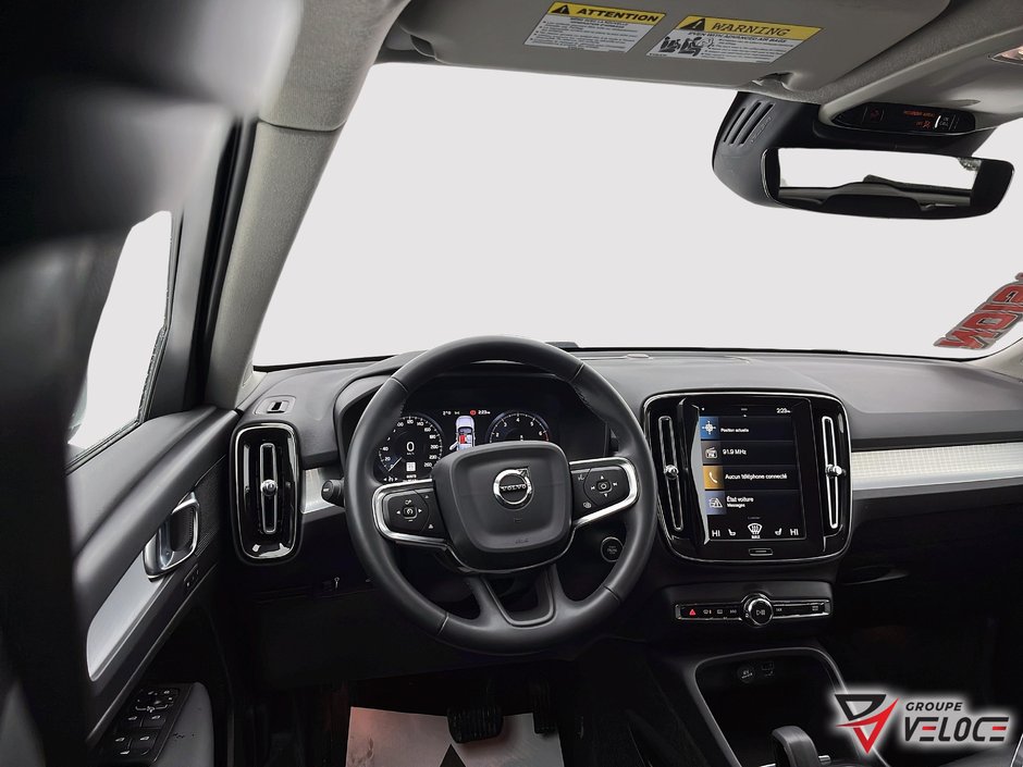 Volvo XC40 *MOMEMTUM CUIR AWD* 2022-6