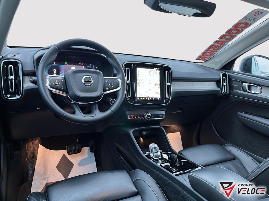 Volvo XC40 *PLUS DARK THEME CUIR TOIT OUVRANT* 2023-6