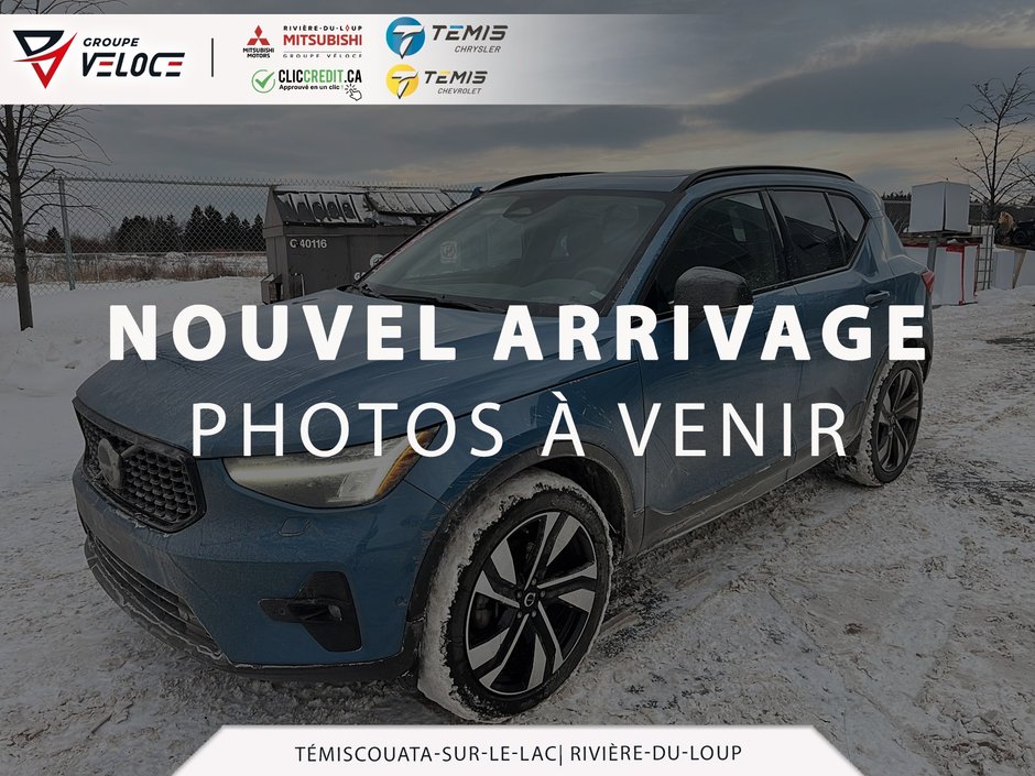 2023 Volvo XC40 *PLUS DARK THEME CUIR TOIT OUVRANT* in Riviere-du-Loup, Quebec