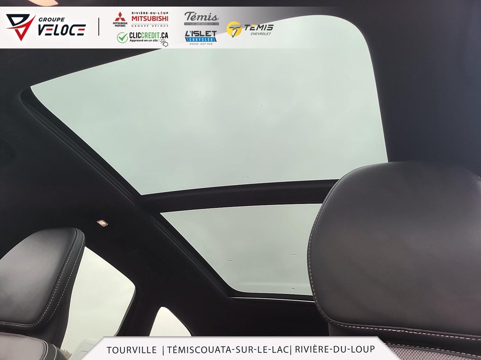 Volvo XC60 R-Design *Hybride léger, Cuir, Toit panoramique* 2022-23