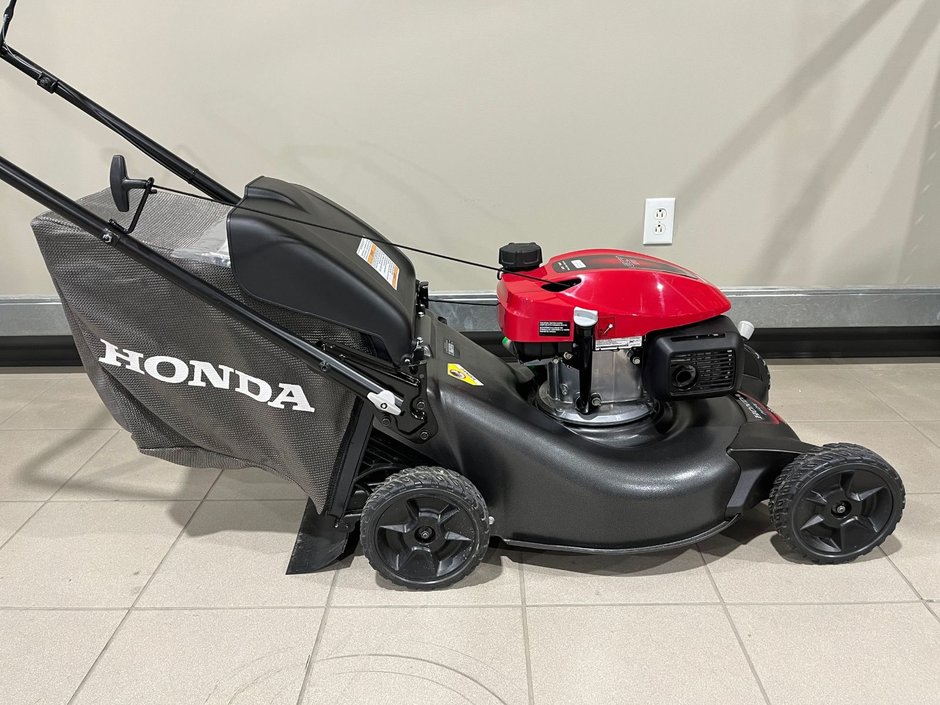 2023 Honda Tondeuse à pousser 21po HRN ensachage arrière