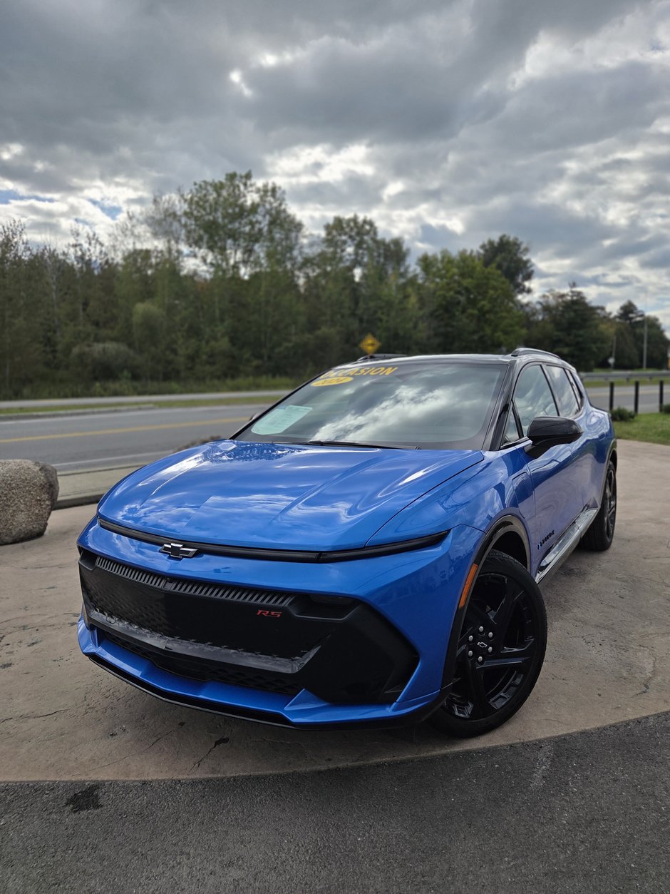 2024 Chevrolet Equinox EV RS in Cowansville, Quebec - w940px