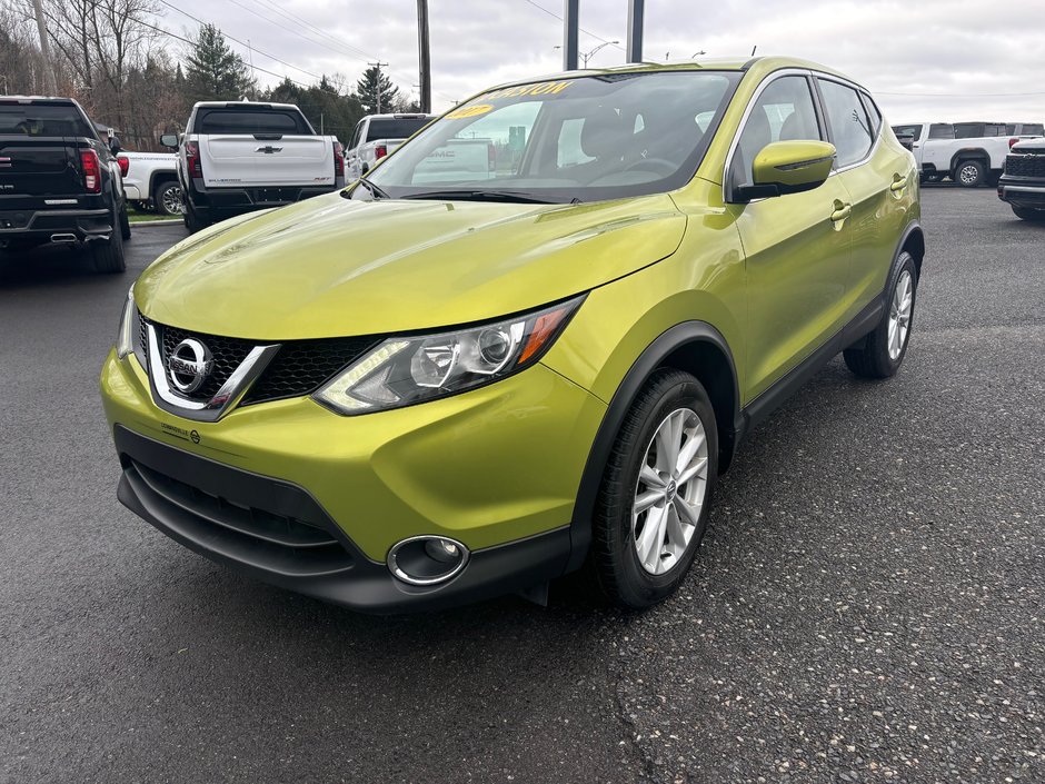 Qashqai SV 2017 à Cowansville, Québec - w940px