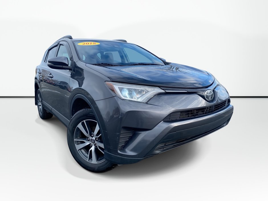 2018 Toyota RAV4 LE | Cam | HtdSeats | Cruise | AUX | TPMS