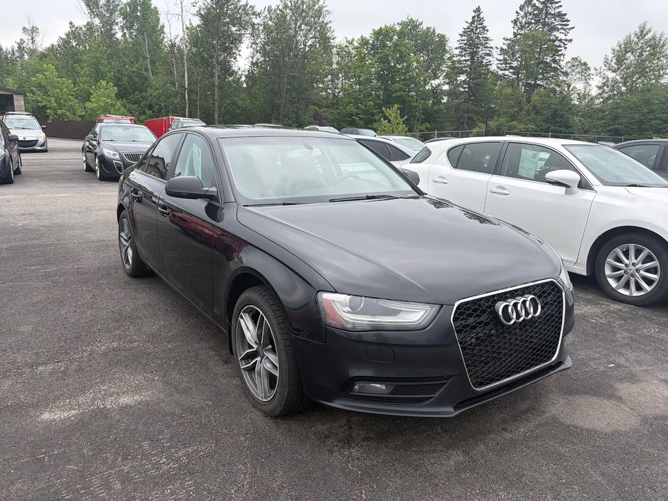 Audi A4  2013-0