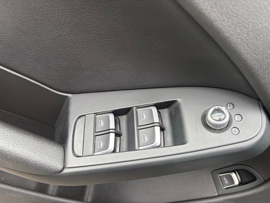 Audi A4  2013-9