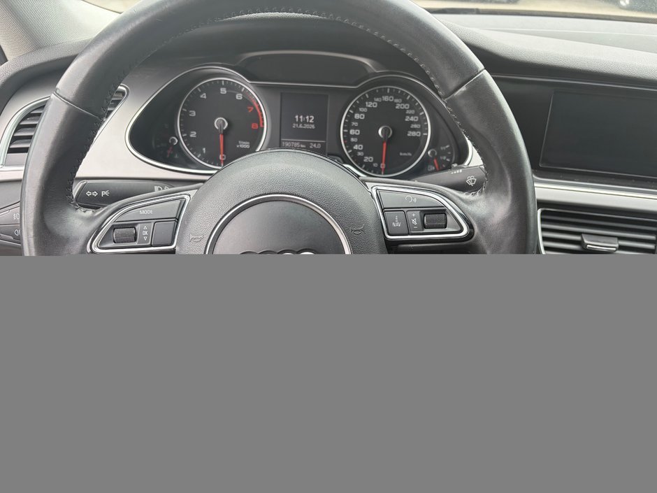 Audi A4  2013-10