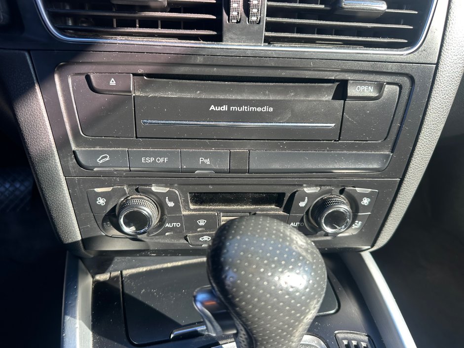Audi Q5 3.2L Premium 2010-14