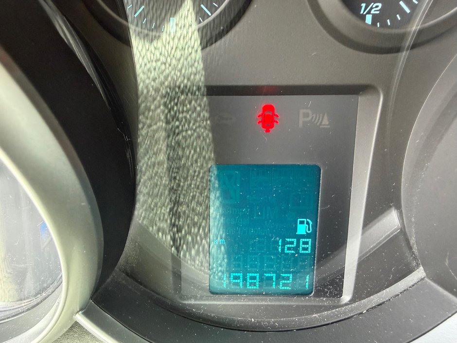 2011 Chevrolet Cruze LS w/1SA-11