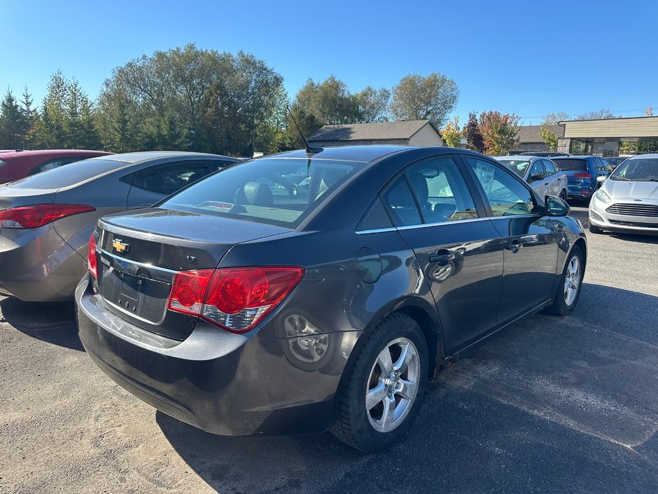 Chevrolet Cruze 2LT 2014-3