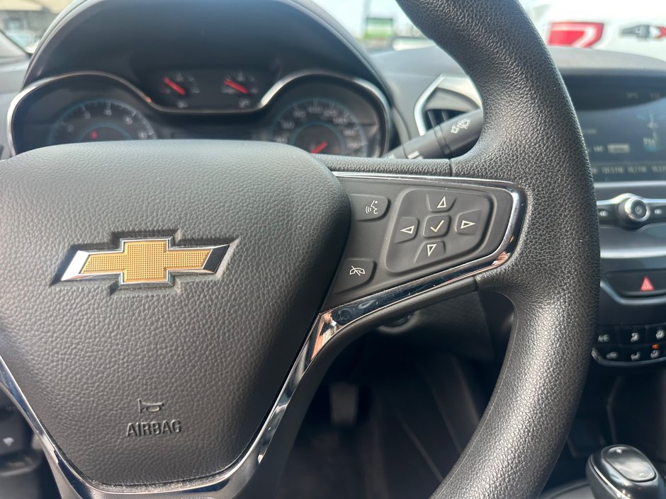 2016 Chevrolet Cruze LT-8