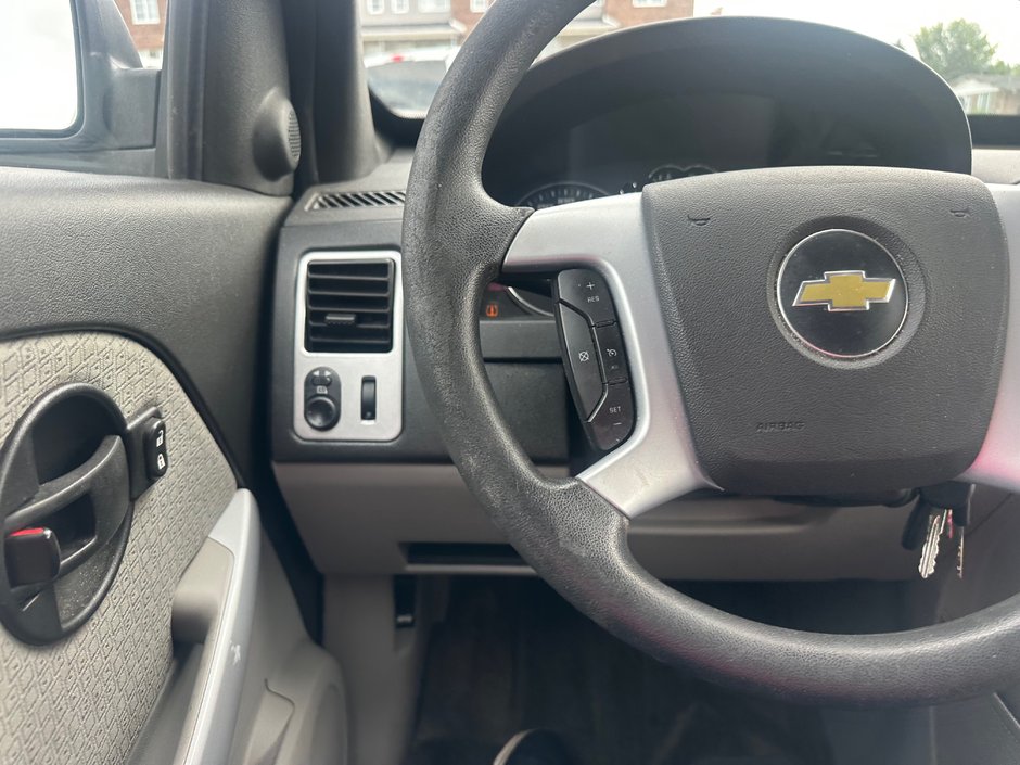 Chevrolet Equinox LS 2009-7