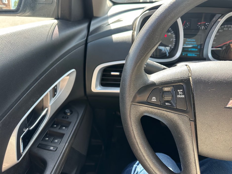 2012 Chevrolet Equinox LS-11