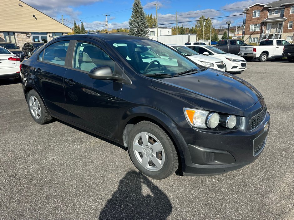 2013 Chevrolet Sonic LS-0