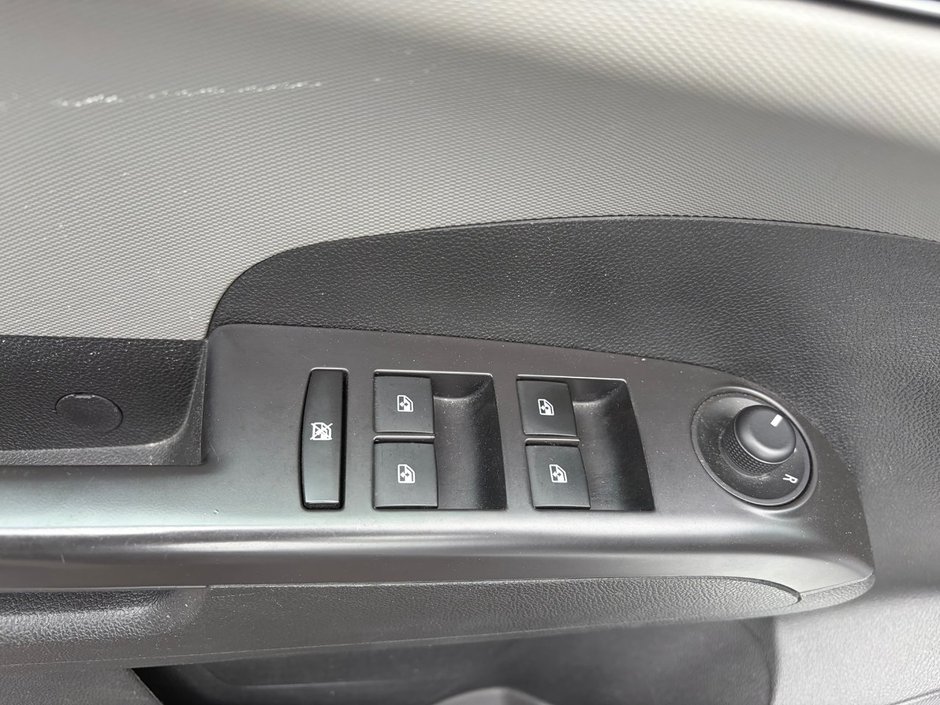 Chevrolet Sonic LT 2013-6