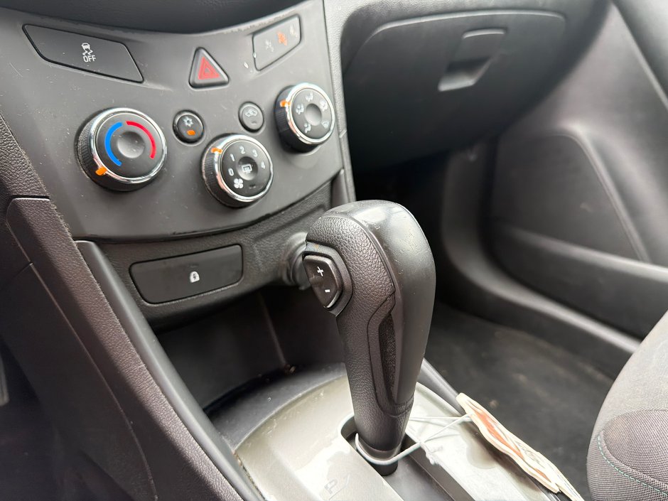 Chevrolet Trax LS 2015-10