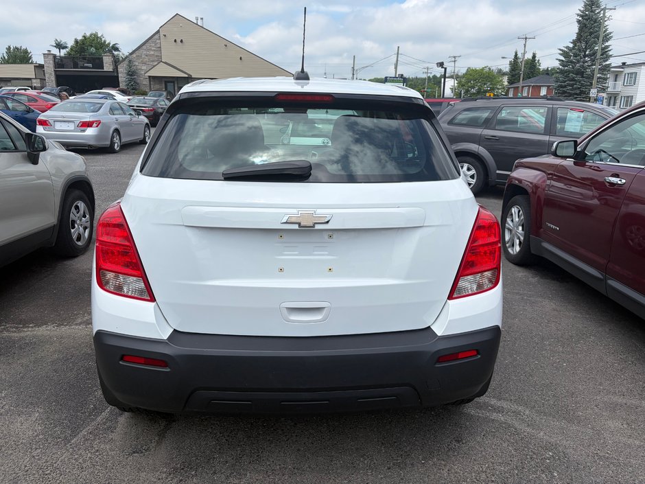 2015 Chevrolet Trax LS-12