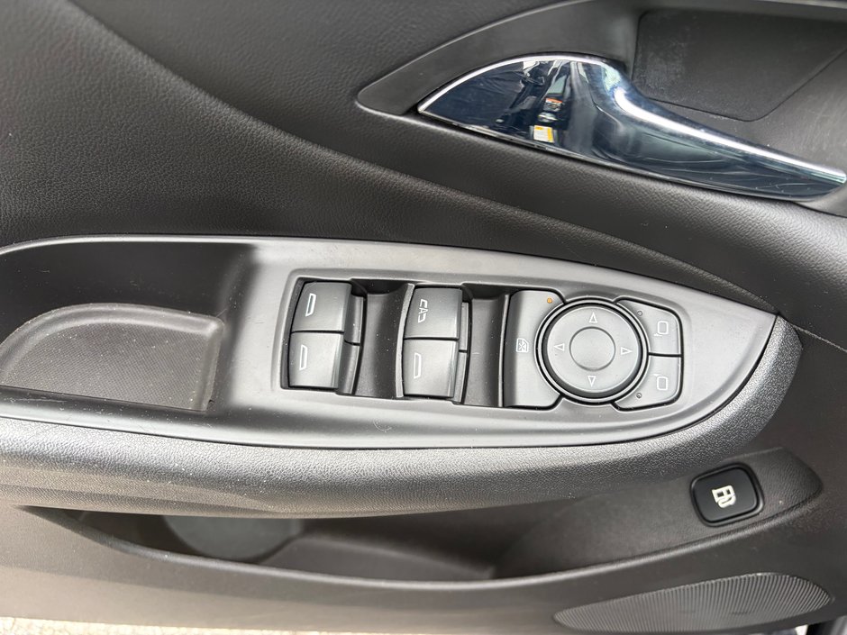 2018 Chevrolet Volt LT-8