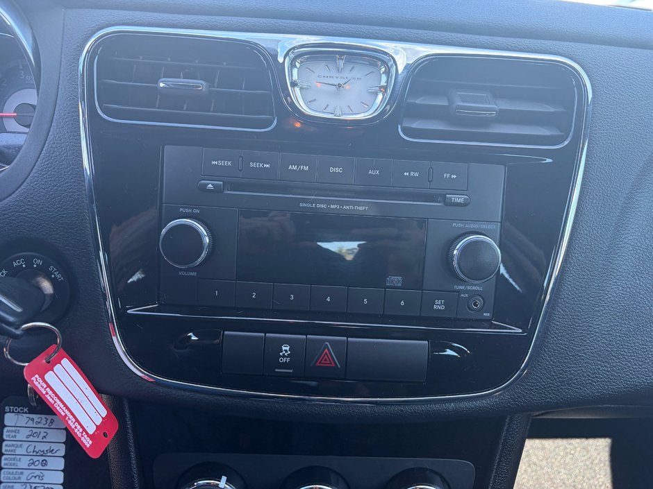 Chrysler 200 LX 2012-12
