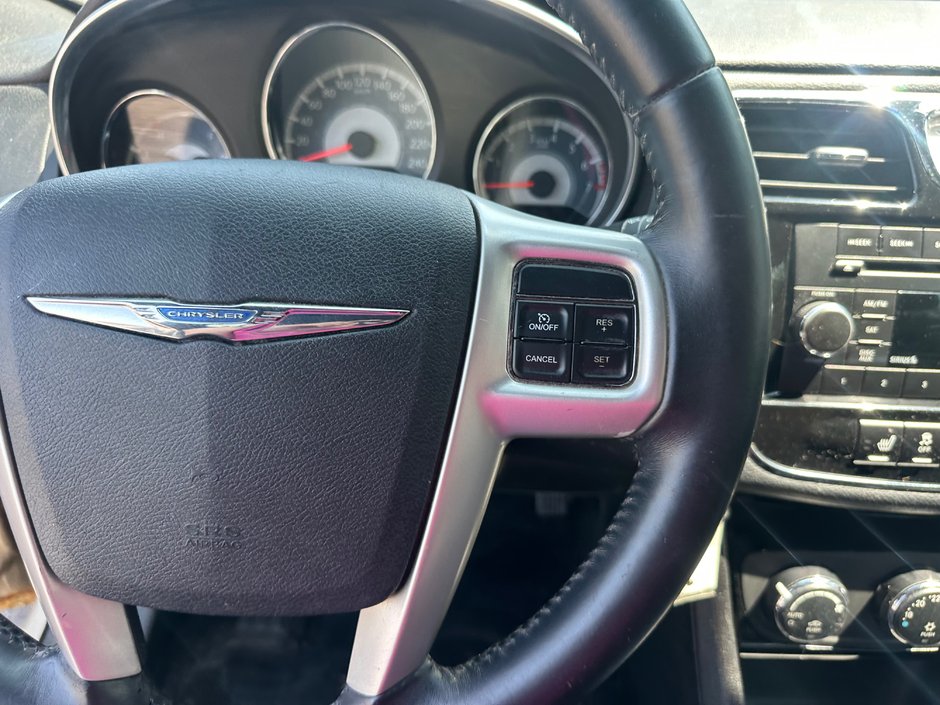 Chrysler 200 Touring 2013-16