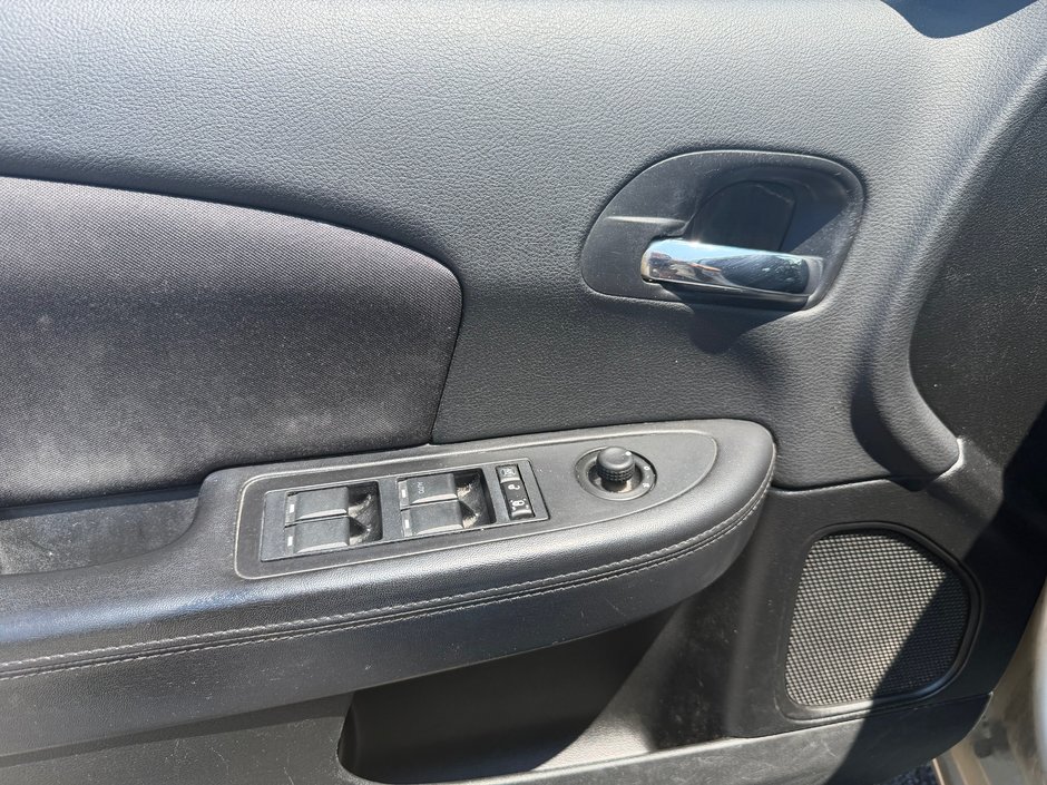 Chrysler 200 Touring 2013-5