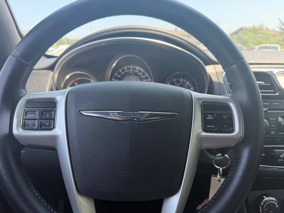 Chrysler 200 Touring 2013-9