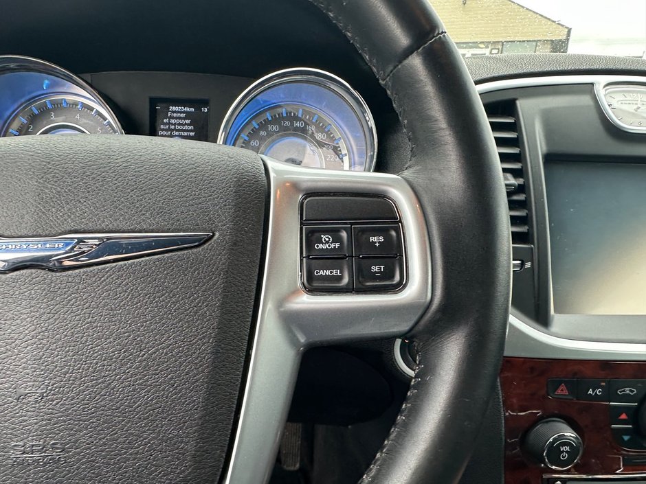 Chrysler 300 Touring 2012-10