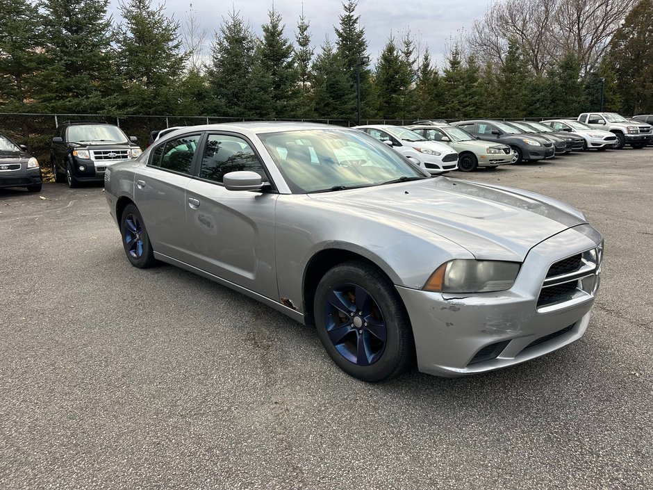 Dodge Charger SE 2011-0