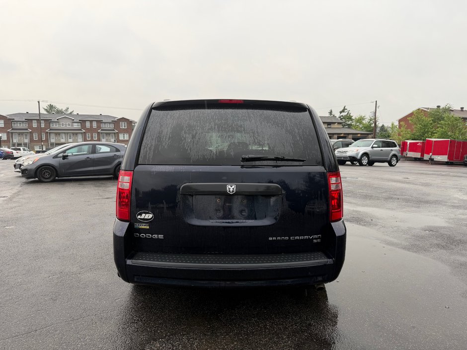 Dodge Grand Caravan SE 2010-4