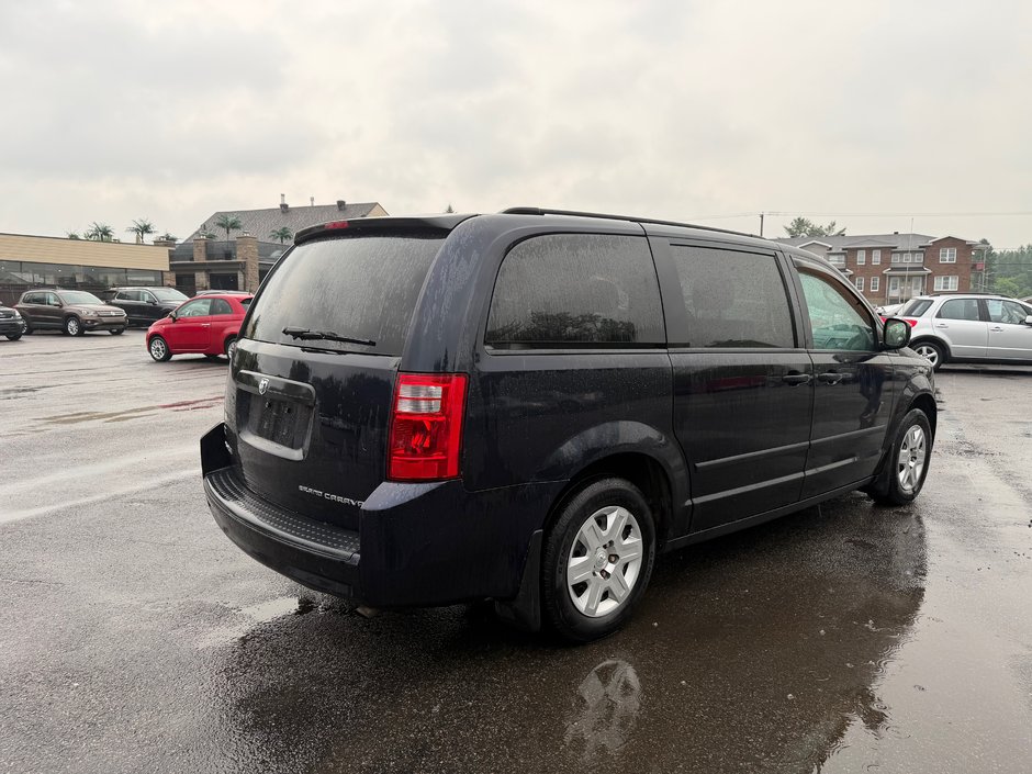 Dodge Grand Caravan SE 2010-3