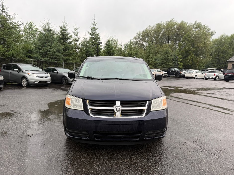 Dodge Grand Caravan SE 2010-1